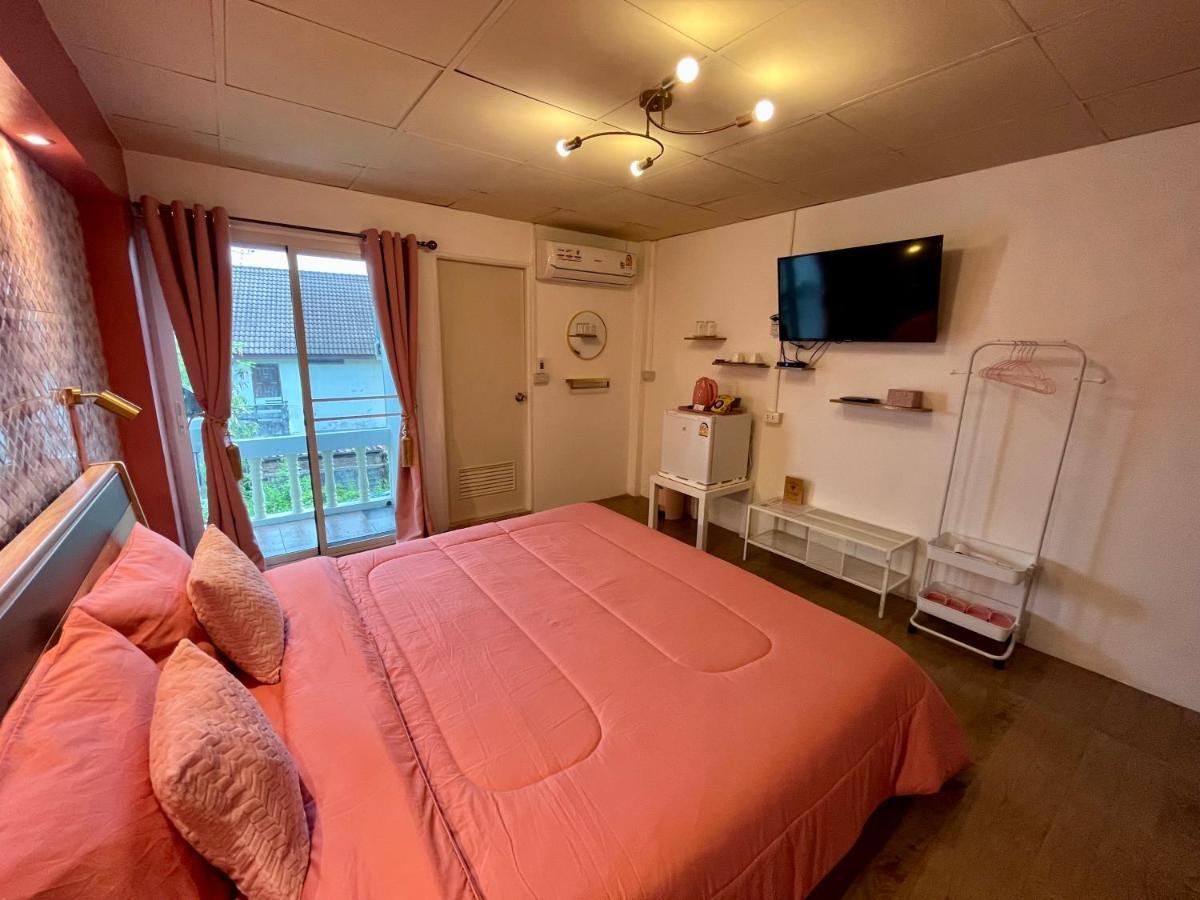 Dawnthaya Ayutthaya House บ้านดอนธยๅ อยุธยา Exteriör bild