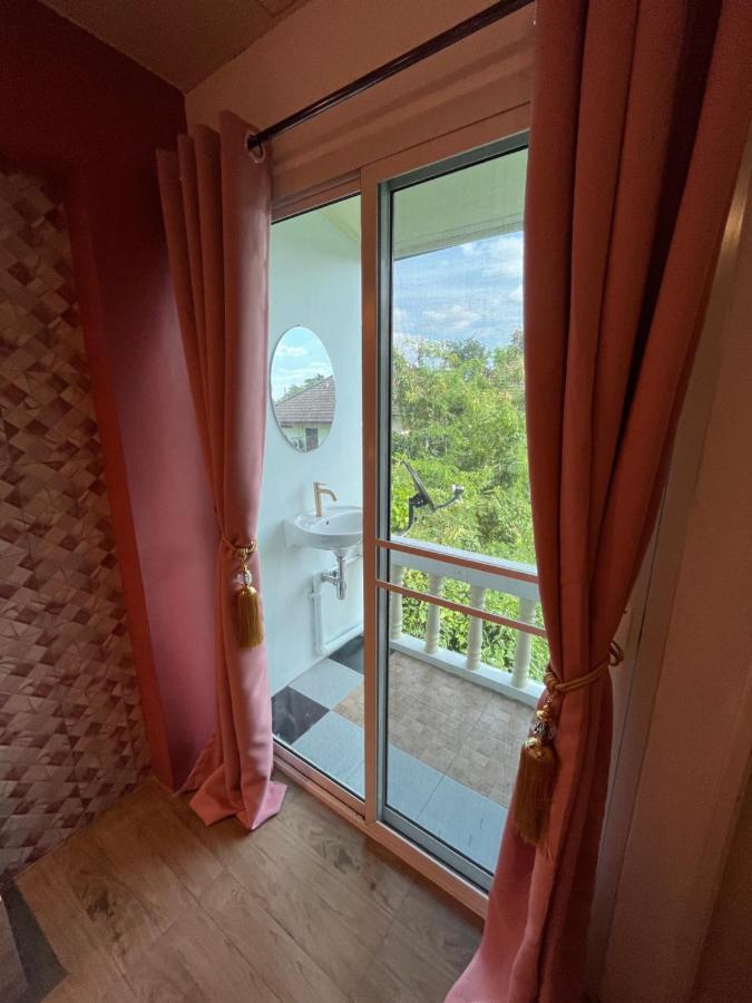 Dawnthaya Ayutthaya House บ้านดอนธยๅ อยุธยา Exteriör bild