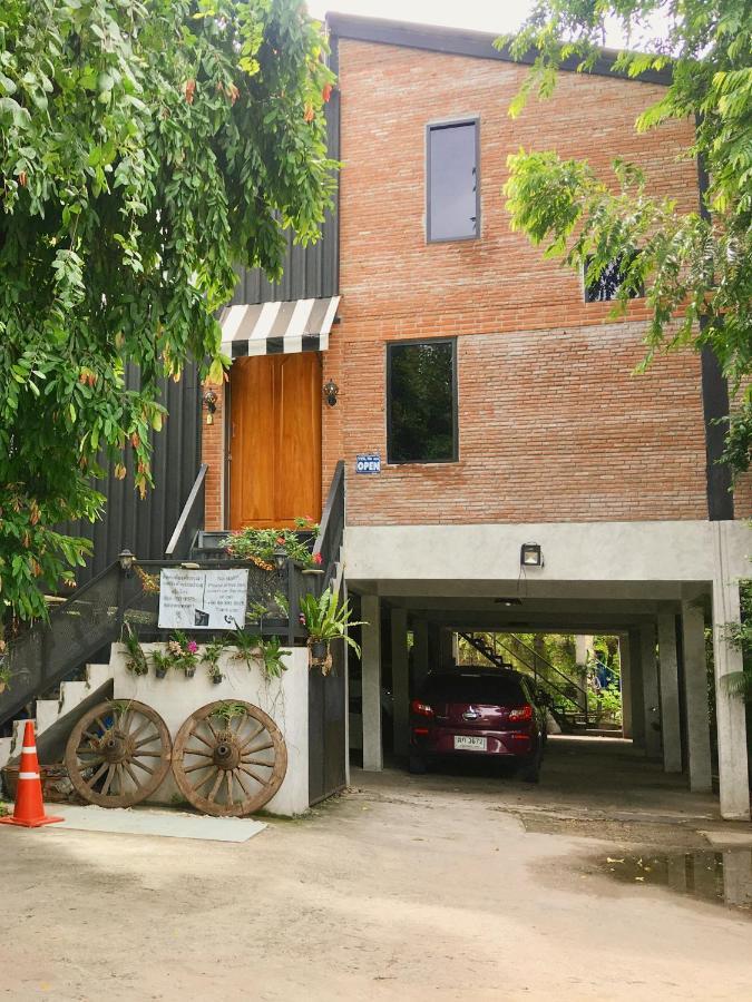 Dawnthaya Ayutthaya House บ้านดอนธยๅ อยุธยา Exteriör bild